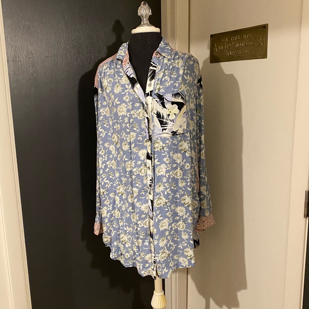 💜 Free People Oversize Button Up Shirt in Mixed Print Pattern